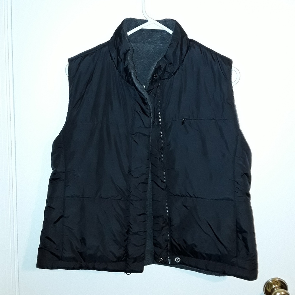 Reversible vest